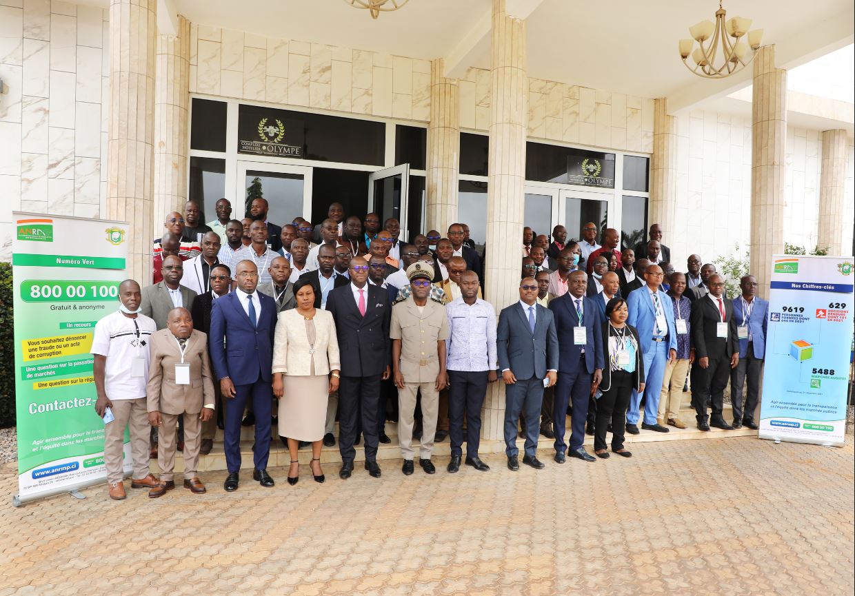 ANRMP : le Comité de Règlement Administratif (CRA) sensibilise les acteurs régionaux de la commande publique à Korhogo 10 août 2022.